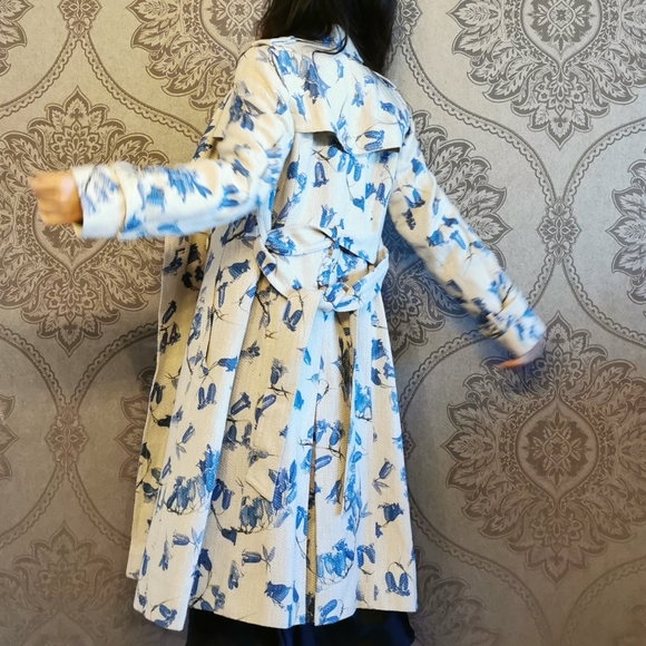 Sold*Hobbs London made in Portugal floral coat - Picture 6 of 8